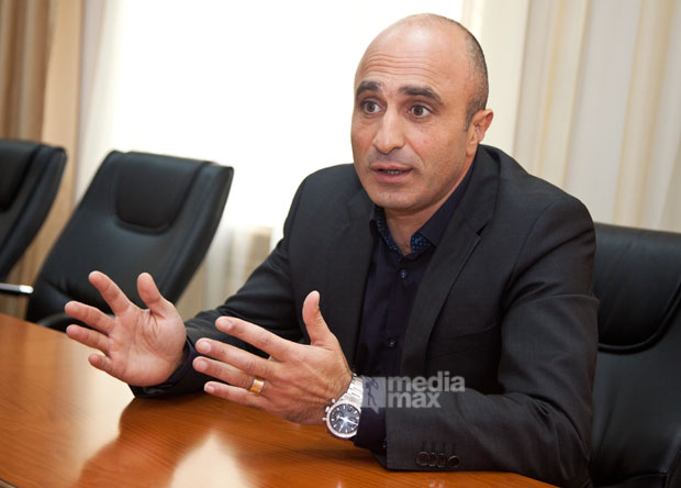 Արթուր Պետրոսյանը Արթուր Պետրոսյանը